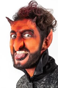 PXP Latex Gedraaide Hoorn Groot -Speciale Effecten Make-Upwinkel pxp latex gedraaide hoorn groot 2